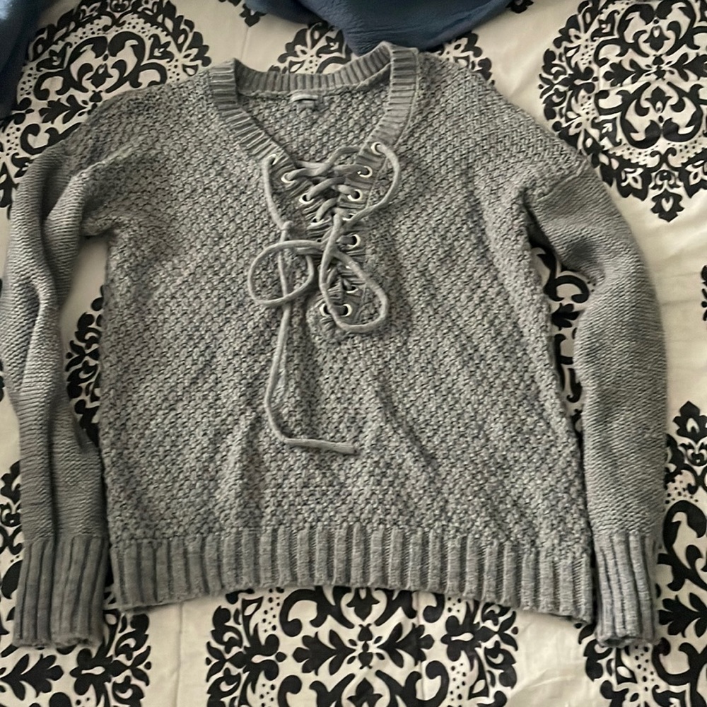 XS gray top by Charlotte Russe